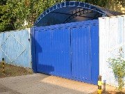 podvesnye-otkatnye-s-navesom-scaled.jpg